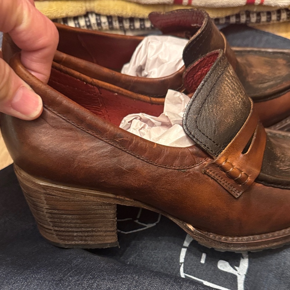 Freebird Two-Tone Brown Leather Loafers